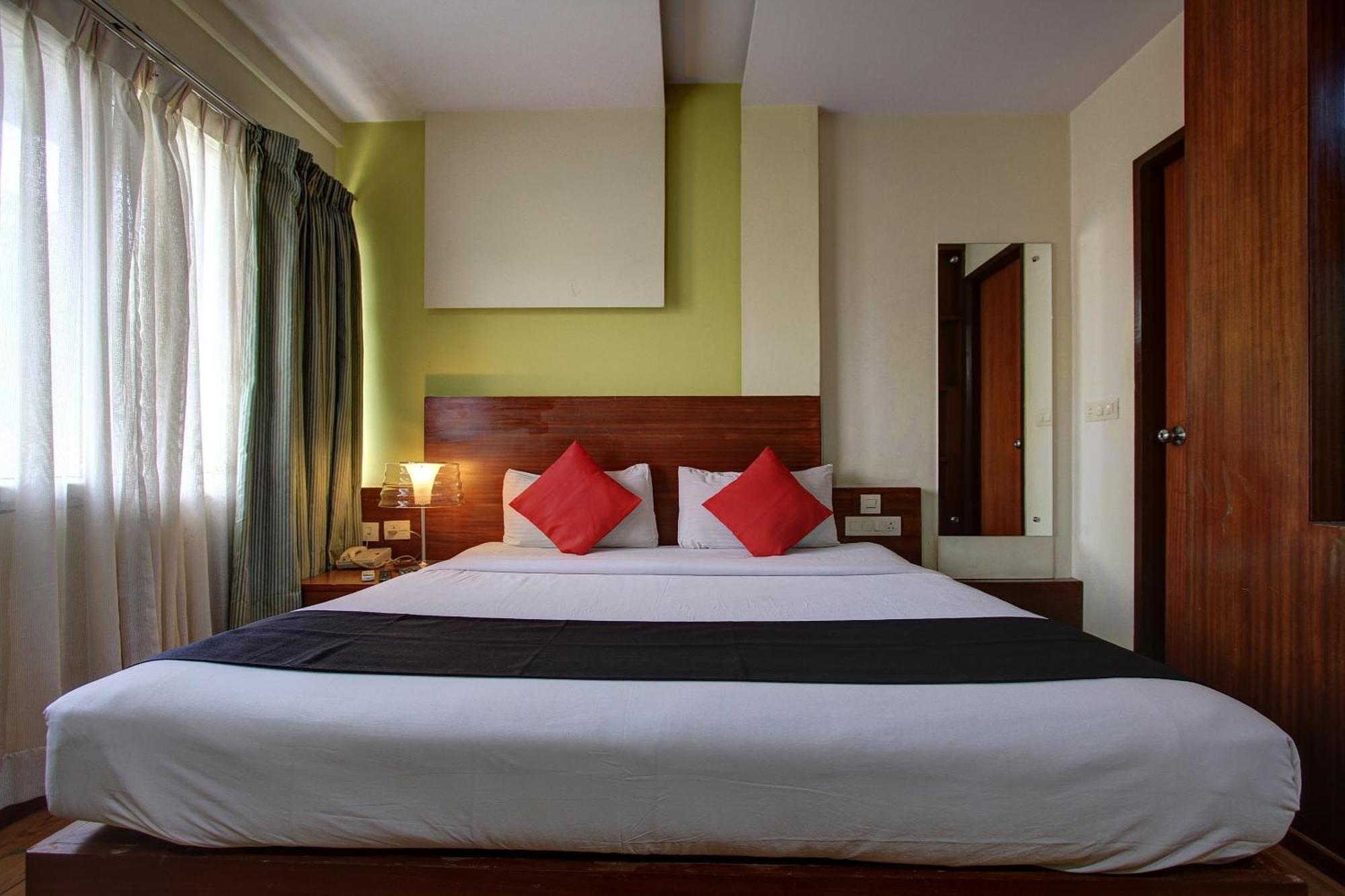 Townhouse Jp Residency Near Delhi Airport Hotel Ню Делхи Екстериор снимка